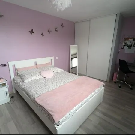 Holiday home Maison De Famille, 5min Des Plages